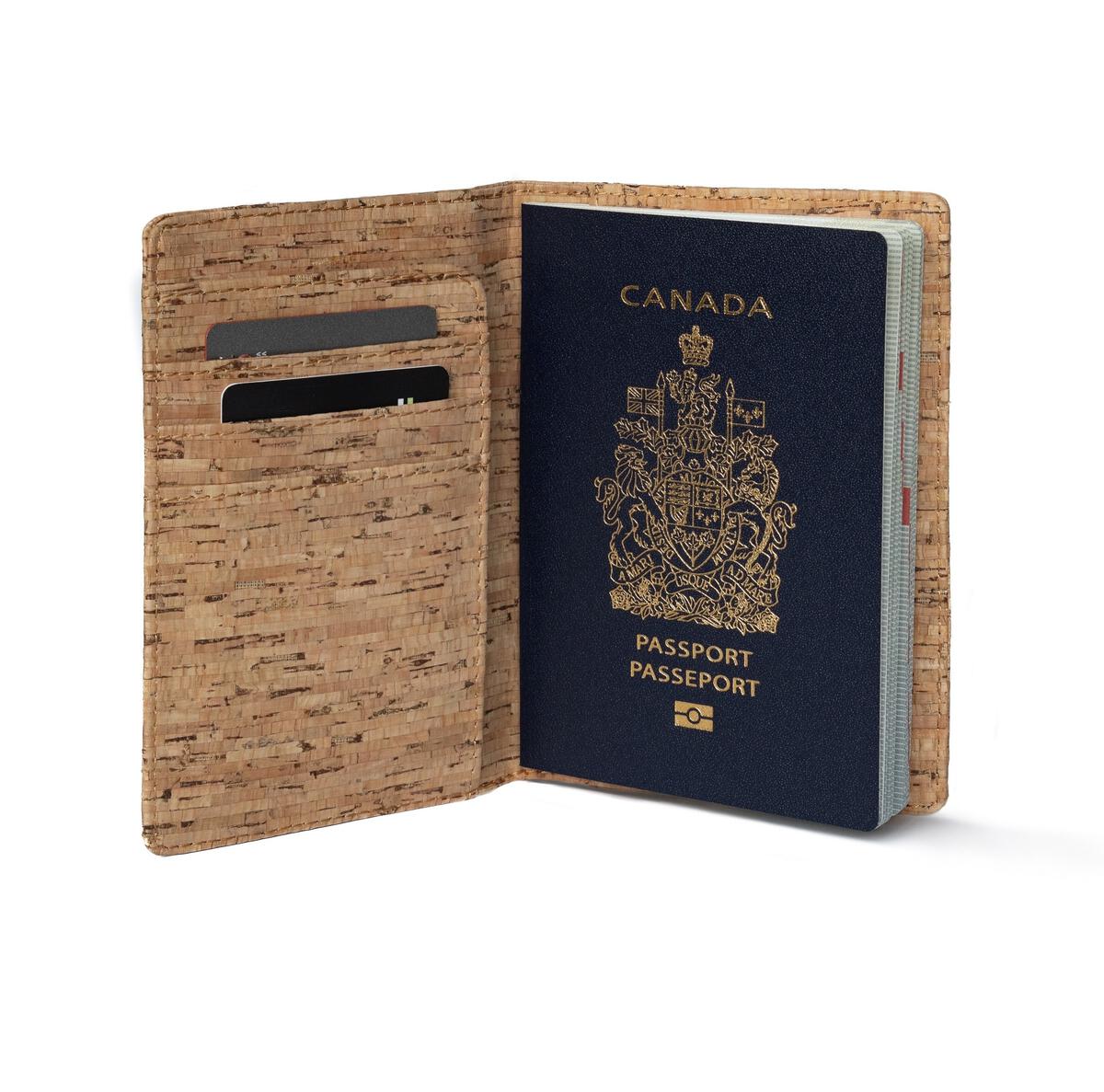 Kuma Cork Passport Case