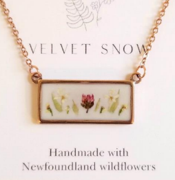 Velvet Snow - Horizontal Rectangle Necklaces