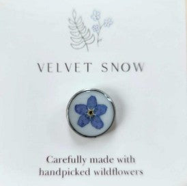 Velvet Snow- Lapel pin
