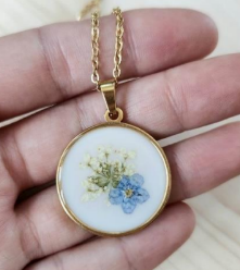 Velvet Snow - Round Pendant Necklaces
