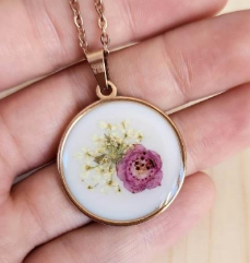 Velvet Snow - Round Pendant Necklaces
