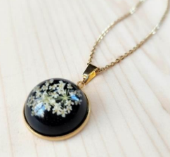 Velvet Snow - Round Pendant Necklaces