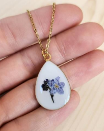 Velvet Snow - Teardrop Pendant Necklaces