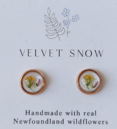 Velvet Snow - Stud Earrings