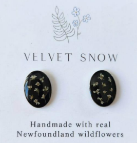 Velvet Snow - Stud Earrings